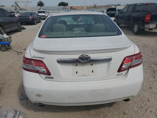 4T1BK3EK0BU622443 - 2011 TOYOTA CAMRY SE WHITE photo 6