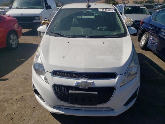 KL8CD6S98FC720646 - 2015 CHEVROLET SPARK 1LT WHITE photo 5