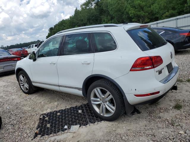 WVGEF9BP6CD010902 - 2012 VOLKSWAGEN TOUAREG V6 白色 照片 2