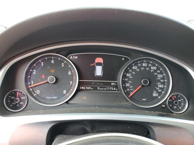 WVGEF9BP6CD010902 - 2012 VOLKSWAGEN TOUAREG V6 白色 照片 9