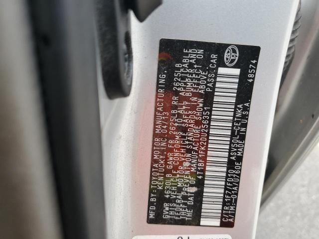4T1BF1FK2DU256351 - 2013 TOYOTA CAMRY L 银色 照片 12