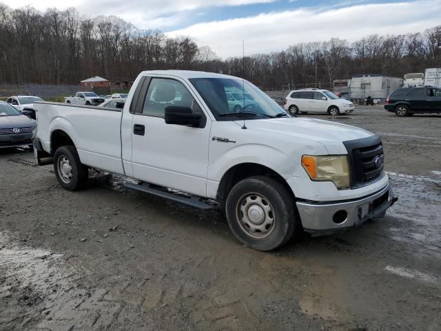 1FTNF1CF9DKE35653 - 2013 FORD F150 WHITE photo 4