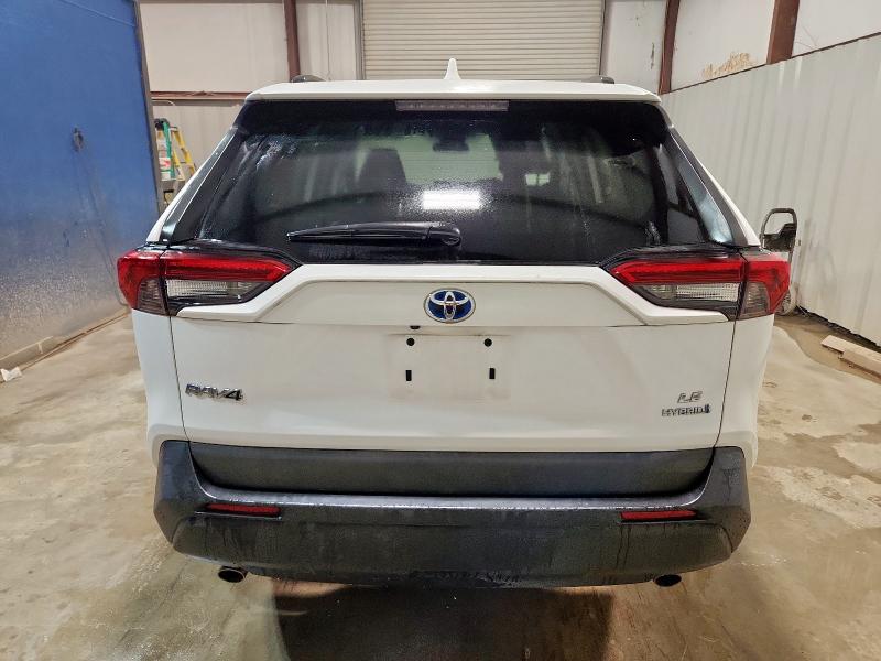 4T3L6RFV0MU007521 - 2021 TOYOTA RAV4 LE WHITE photo 6