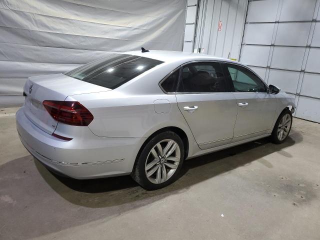 1VWGT7A35HC009923 - 2017 VOLKSWAGEN PASSAT SE SILVER photo 3