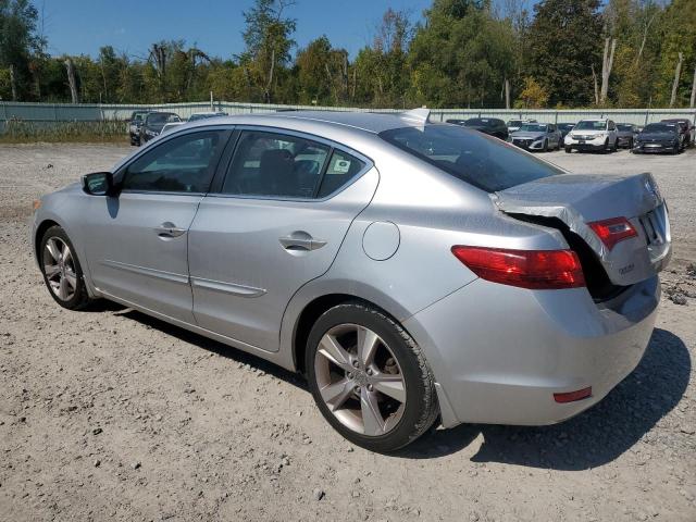 19VDE1F76DE003133 - 2013 ACURA ILX 20 TECH SILVER photo 2