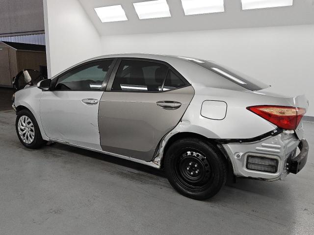 5YFBURHEXJP839372 - 2018 TOYOTA COROLLA L WHITE photo 2