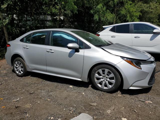 5YFB4MDE1PP026438 - 2023 TOYOTA COROLLA LE SILVER photo 4