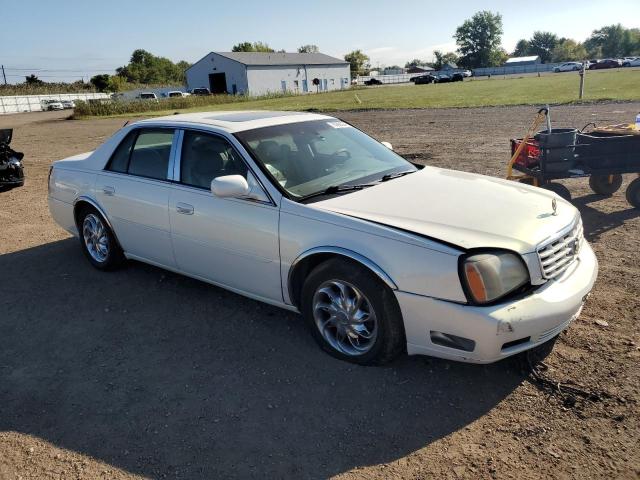 1G6KF57914U261339 - 2004 CADILLAC DEVILLE DTS WHITE photo 4