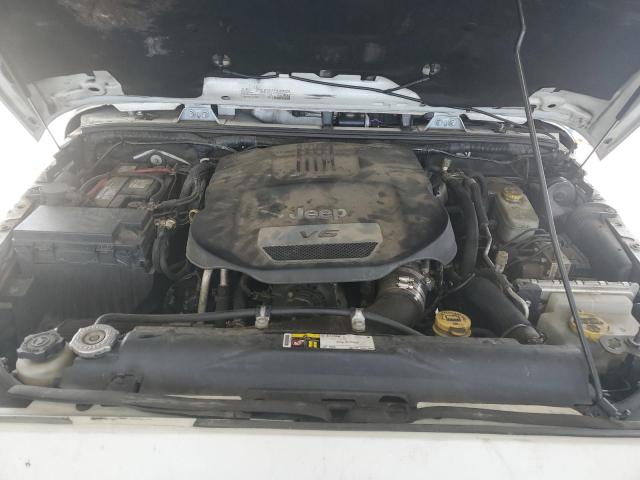 1C4BJWEG8GL274232 - 2016 JEEP WRANGLER U SAHARA WHITE photo 11