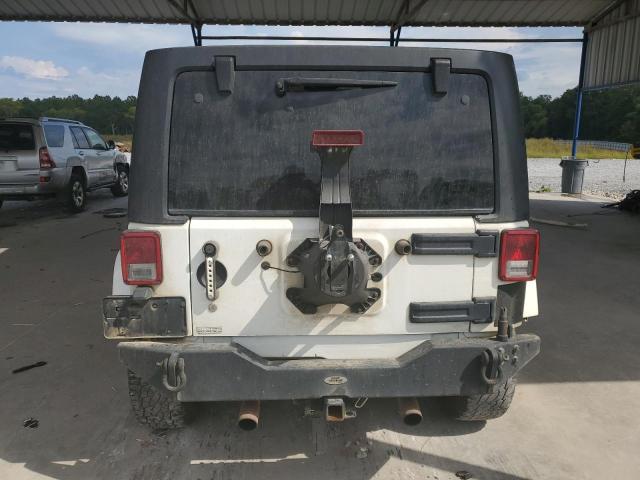 1C4BJWEG8GL274232 - 2016 JEEP WRANGLER U SAHARA WHITE photo 6