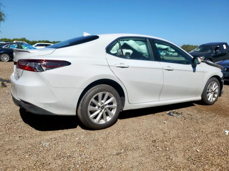 4T1C11AK8PU119011 - 2023 TOYOTA CAMRY LE WHITE photo 3