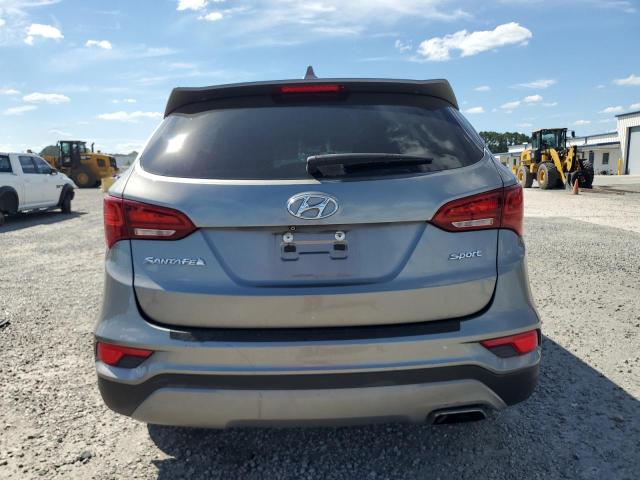 5NMZU3LB3HH038523 - 2017 HYUNDAI SANTA FE S ნაცრისფერი ფოტო 6
