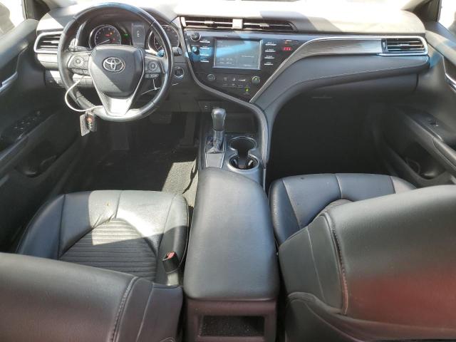 4T1B11HK2JU677705 - 2018 TOYOTA CAMRY L 白色 照片 8