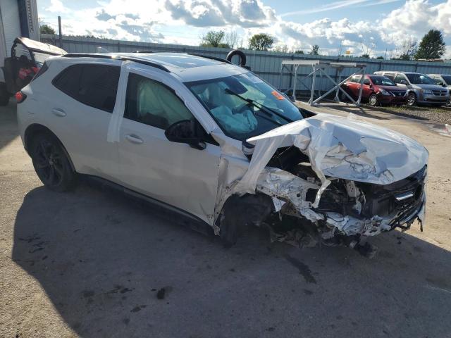 LRBFZNR44PD076597 - 2023 BUICK ENVISION ESSENCE WHITE photo 4