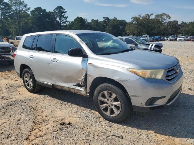 5TDBK3EHXDS208165 - 2013 TOYOTA HIGHLANDER BASE Silber Foto 4