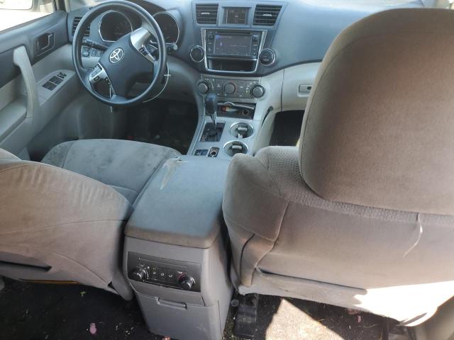 5TDBK3EHXDS208165 - 2013 TOYOTA HIGHLANDER BASE Silber Foto 8