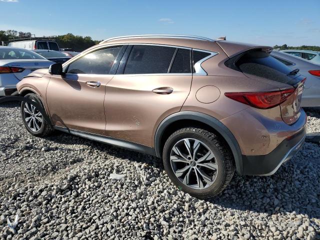 SJKCH5CR8HA015698 - 2017 INFINITI QX30 BASE BROWN photo 2