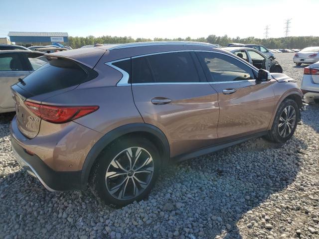 SJKCH5CR8HA015698 - 2017 INFINITI QX30 BASE BROWN photo 3