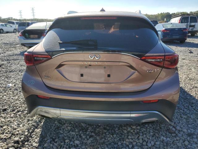 SJKCH5CR8HA015698 - 2017 INFINITI QX30 BASE BROWN photo 6