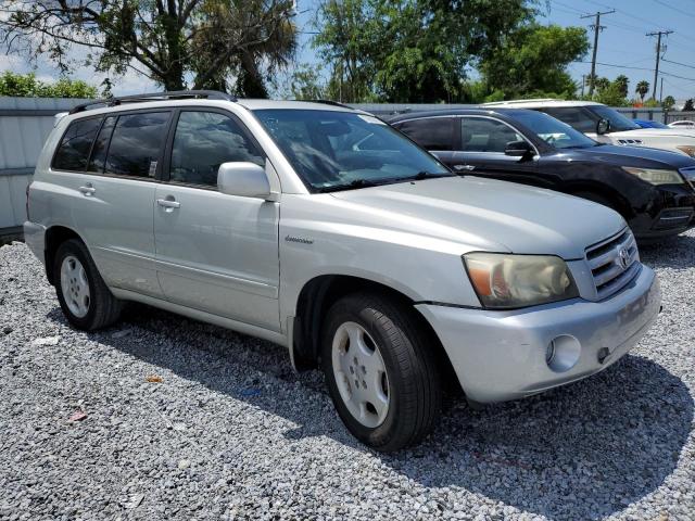 JTEEP21AX40010007 - 2004 TOYOTA HIGHLANDER GRAY photo 4