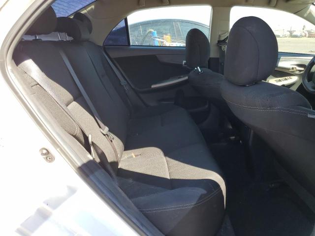 2T1BU4EE9DC110095 - 2013 TOYOTA COROLLA BASE Սպիտակ լուսանկար 10