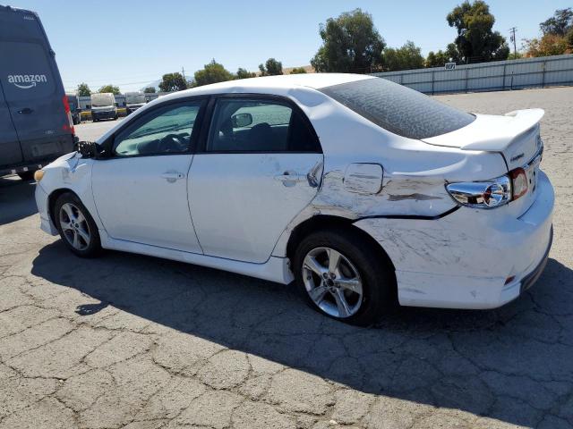 2T1BU4EE9DC110095 - 2013 TOYOTA COROLLA BASE Սպիտակ լուսանկար 2