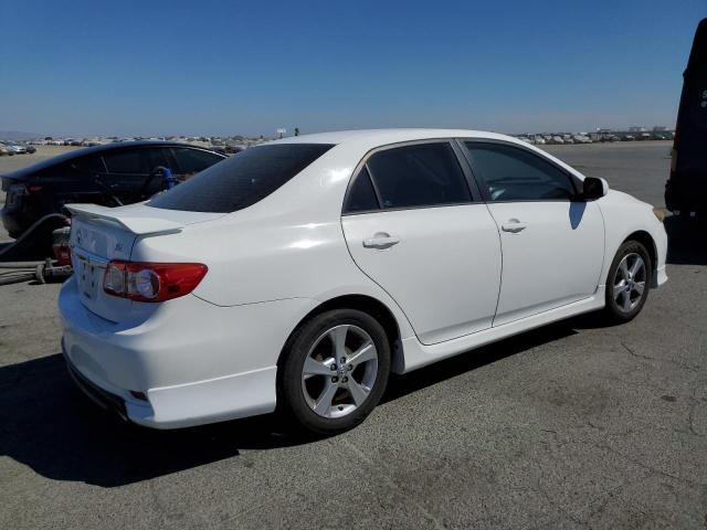 2T1BU4EE9DC110095 - 2013 TOYOTA COROLLA BASE Սպիտակ լուսանկար 3