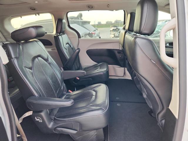 2C4RC1GG8KR554497 - 2019 CHRYSLER PACIFICA LIMITED თეთრი ფოტო 11