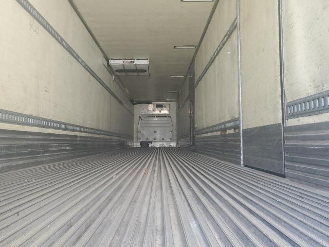 1UYVS2480CU463542 - 2012 UTILITY VS2RA WHITE photo 6