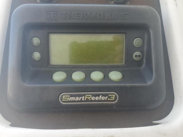 1UYVS2480CU463542 - 2012 UTILITY VS2RA WHITE photo 8