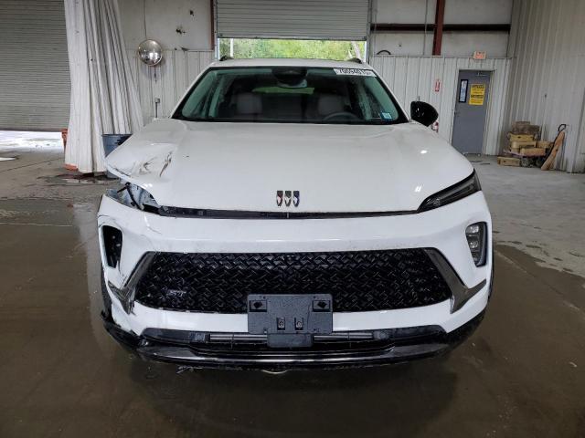 LRBFZPE4XRD052468 - 2024 BUICK ENVISION ESSENCE WHITE photo 5