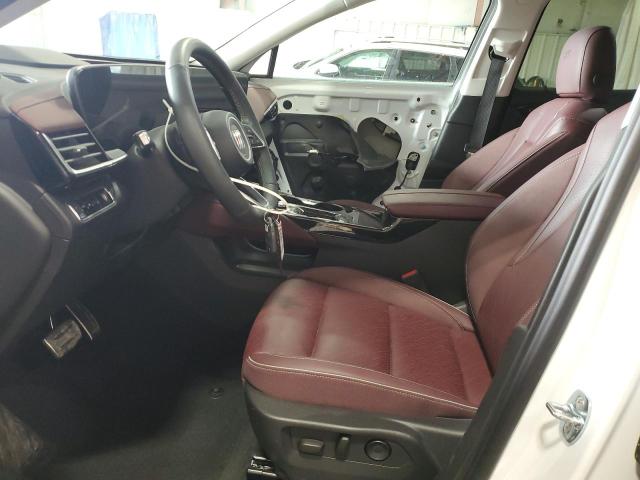 LRBFZPE4XRD052468 - 2024 BUICK ENVISION ESSENCE WHITE photo 7