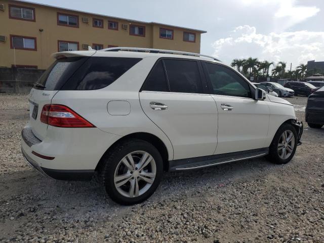 4JGDA5HB8EA295671 - 2014 MERCEDES-BENZ ML 350 4MATIC WHITE photo 3
