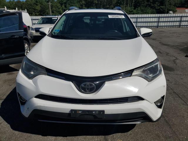 2T3RFREV0HW661923 - 2017 TOYOTA RAV4 XLE WHITE photo 5
