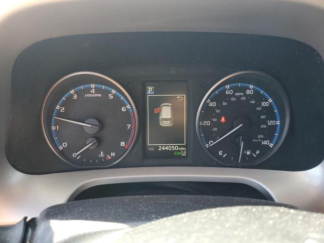 2T3RFREV0HW661923 - 2017 TOYOTA RAV4 XLE WHITE photo 9