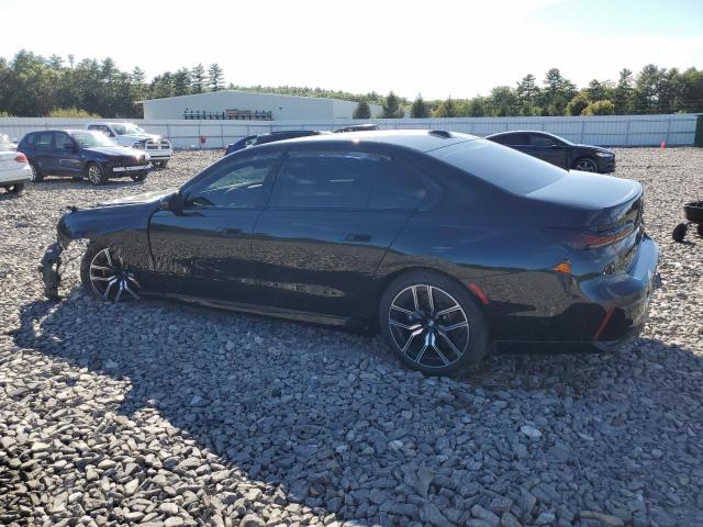WBA33EH08RCS19237 - 2024 BMW 740 XI BLACK photo 2