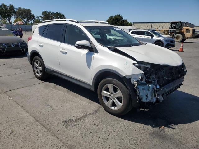 JTMWFREV5EJ012678 - 2014 TOYOTA RAV4 XLE WHITE photo 4