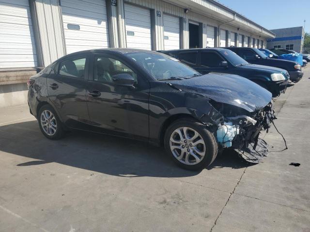 3MYDLBZVXGY129206 - 2016 TOYOTA SCION IA BLACK photo 4