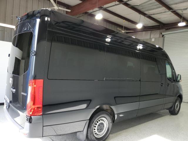 W1Z4KGHY9ST210829 - 2025 MERCEDES-BENZ SPRINTER 2500 BLACK photo 3