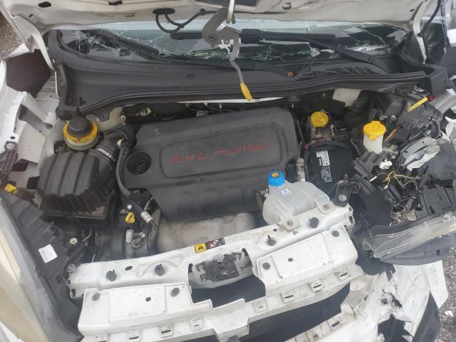 ZFBERFBT5G6B18628 - 2016 RAM PROMASTER SLT Білий фото 11