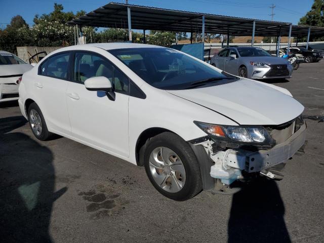 19XFB2F55FE265905 - 2015 HONDA CIVIC LX WHITE photo 4