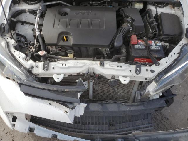5YFBURHE6JP816140 - 2018 TOYOTA COROLLA L WHITE photo 11