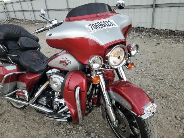 1HD1FCW1X5Y667279 - 2005 HARLEY-DAVIDSON FLHTCUI ორფეროვანი ფოტო 9