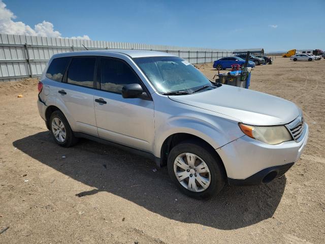 JF2SH6AC7AH726150 - 2010 SUBARU FORESTER 2.5X Gümüş foto 4