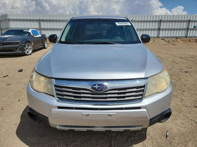 JF2SH6AC7AH726150 - 2010 SUBARU FORESTER 2.5X Gümüş foto 5