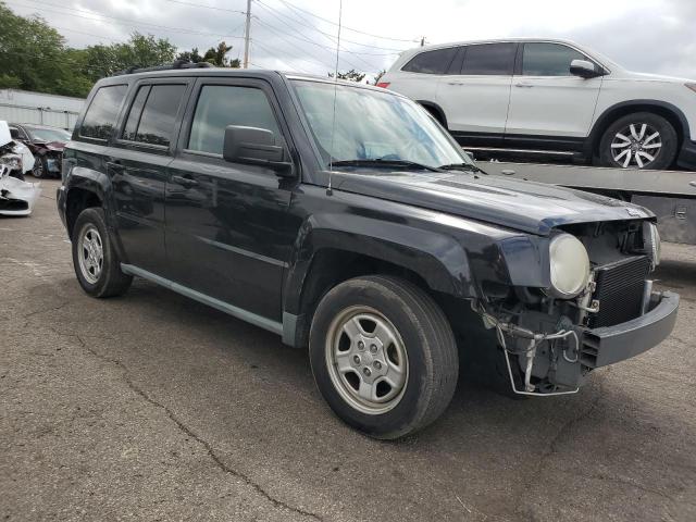 1J4NF2GB6AD593102 - 2010 JEEP PATRIOT SPORT BLACK photo 4