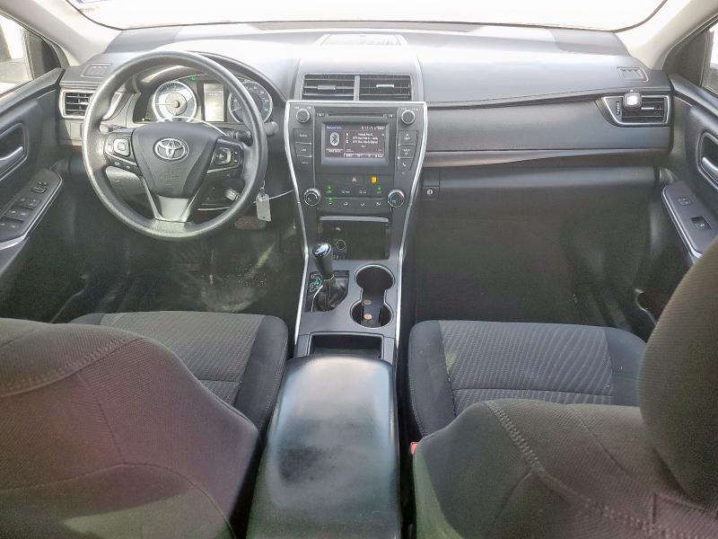 4T1BF1FK2HU667335 - 2017 TOYOTA CAMRY LE GRAY photo 8