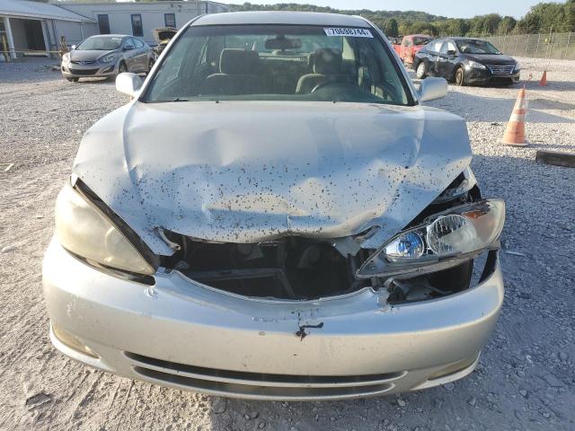 4T1BE32K82U062330 - 2002 TOYOTA CAMRY LE SILVER photo 5