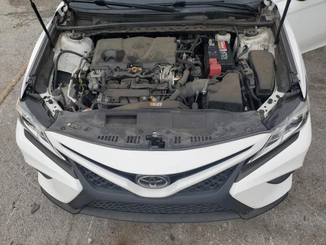 4T1B11HK8KU735317 - 2019 TOYOTA CAMRY L Beyaz fotoğraf 11