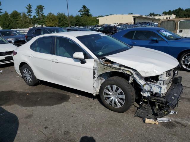 4T1B11HK0JU088183 - 2018 TOYOTA CAMRY L WHITE photo 4